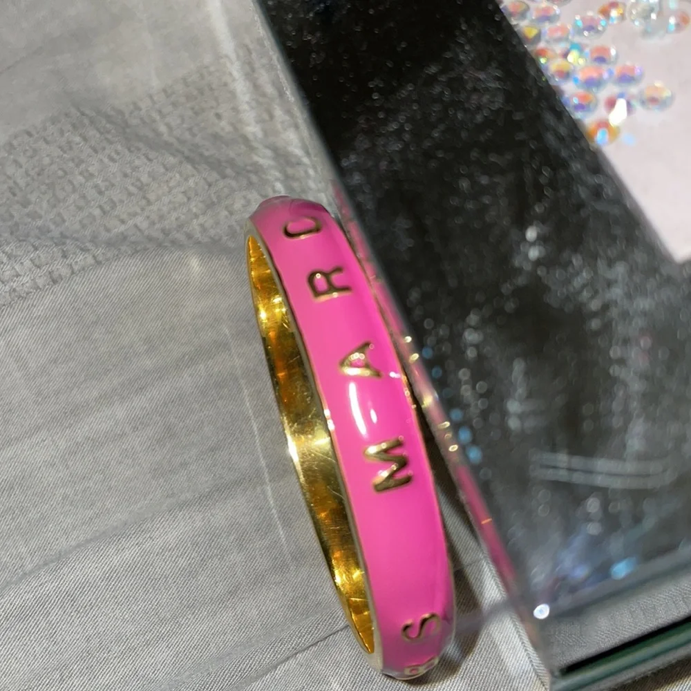 Offer !! Authentic Marc Jacobs Gold Bracelet - Picture 9 of 10